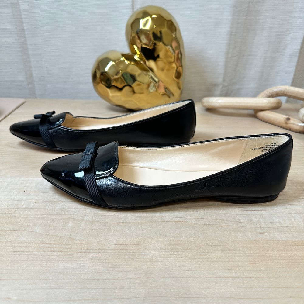 NINE WEST Black Patent Bow Pointed Toe Flats, Size 6M‎